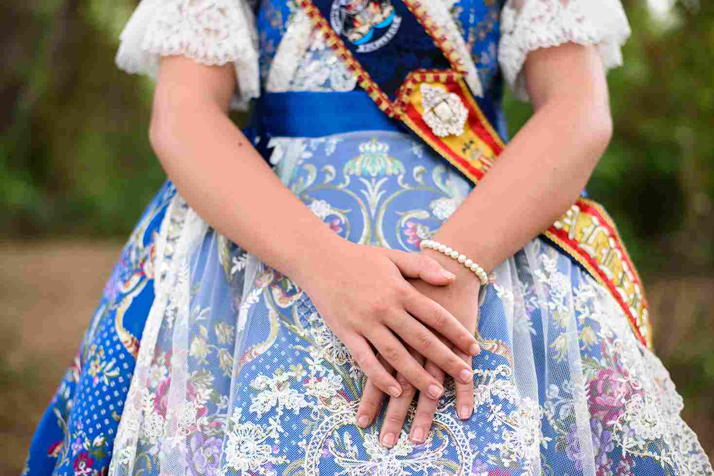 En este momento estás viendo Los mejores consejos para diseñar trajes de fallera baratos