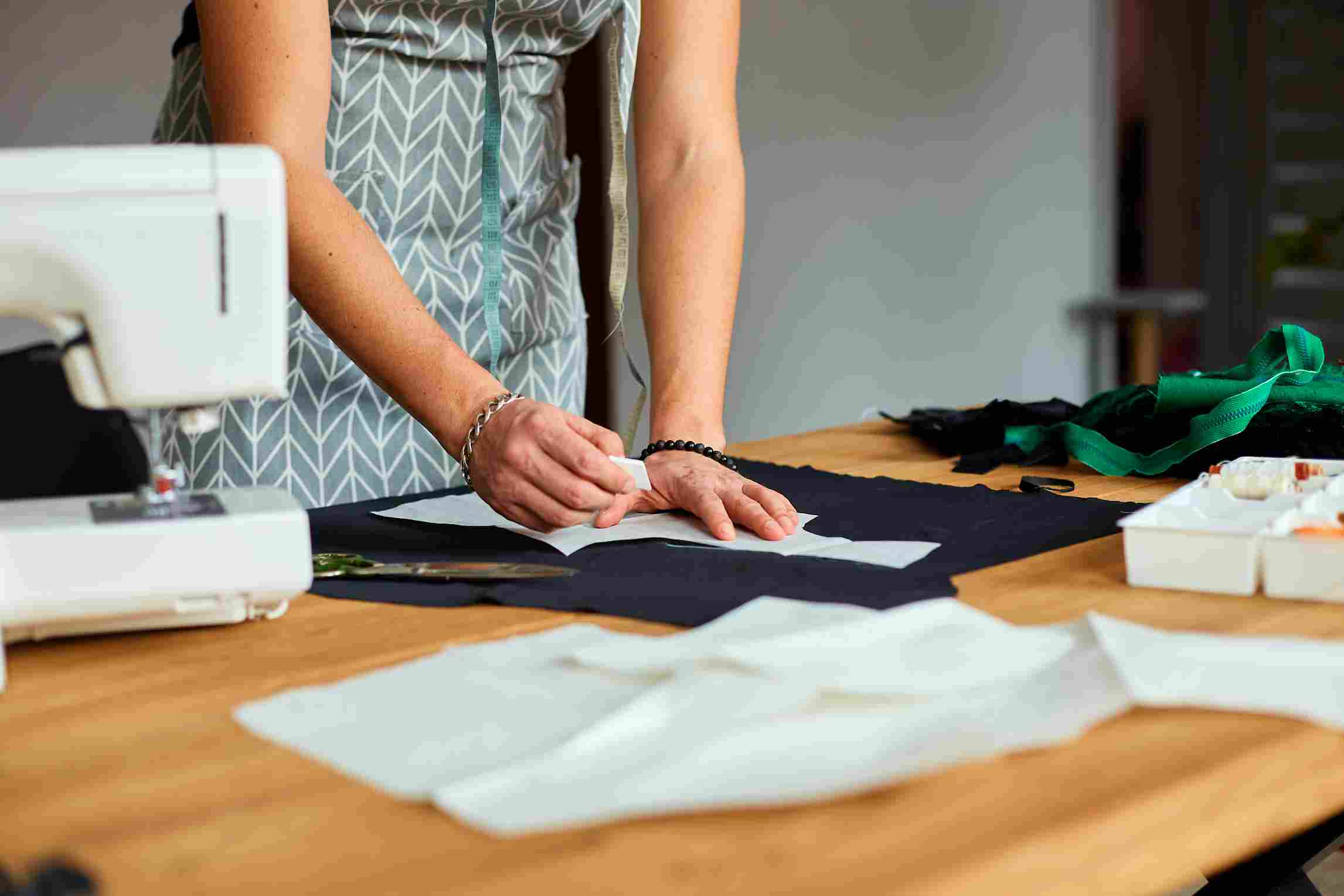 En este momento estás viendo Telas online para trajes regionales: Vistiendo la tradición con comodidad